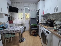 Titan, 2 gr. sanitare, bloc 1978